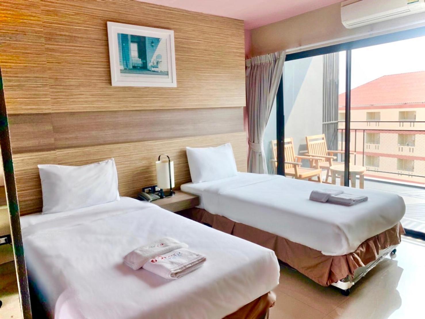 Samkwan Village Bangsaen Exterior foto